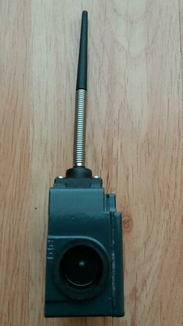 Wyłącznik krańcowy FZ 520 włoskiej firmy Pizzato nowy