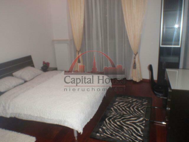 Przestronne trzy pokoje w aparatmebtowcu