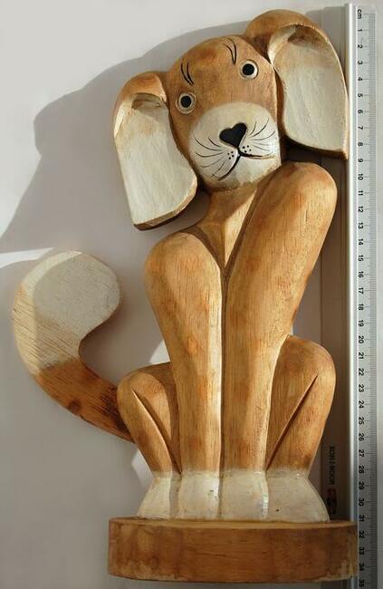 Pies, piesek, rzeźba, figurka drewniana, malowana 34 cm
