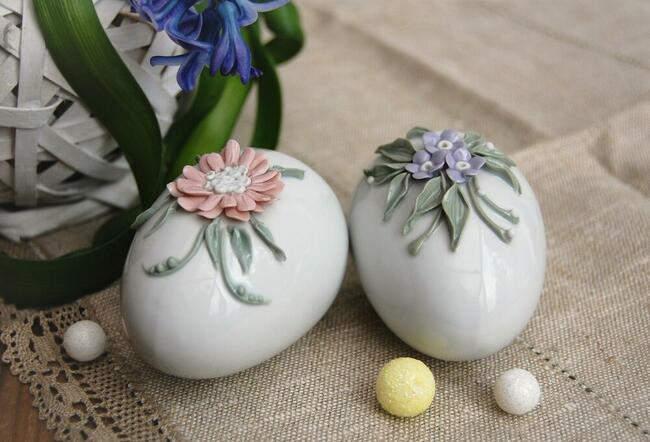 Jajko pisanka kwiaty relief porcelana Ćmielów vintage