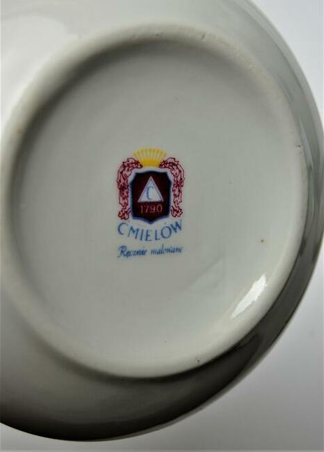 Puzderko bomboniera Wielkanoc porcelana Ćmielów