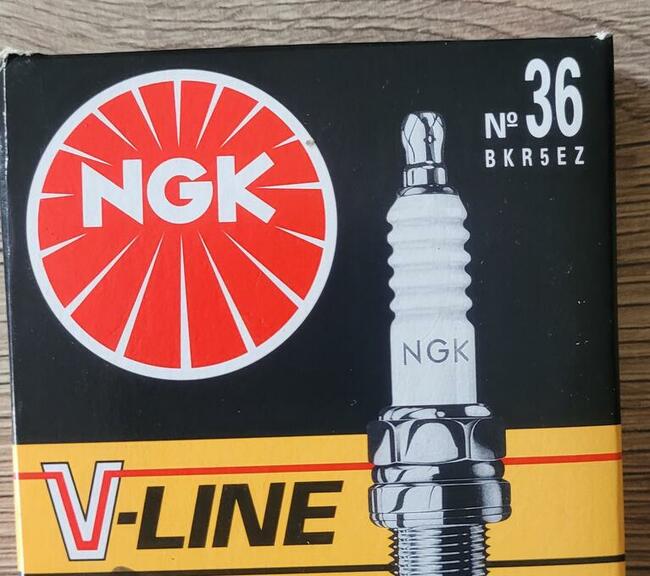 Zestaw świec zapłonowych NGK V-LINE 36 BKR5EZ 6714