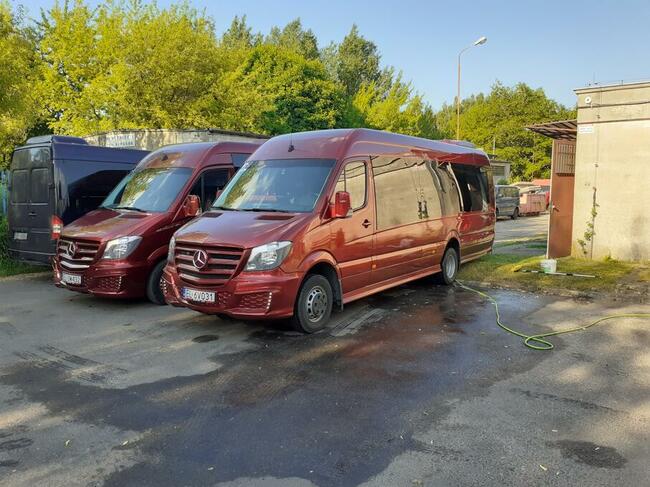 Przewozy pracownicze , szkolne , wycieczki , przewóz osób