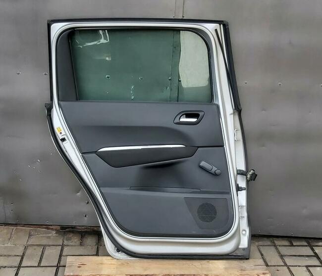 Peugeot 5008 I drzwi tylne lewe kompletne kolor EZRC Europa