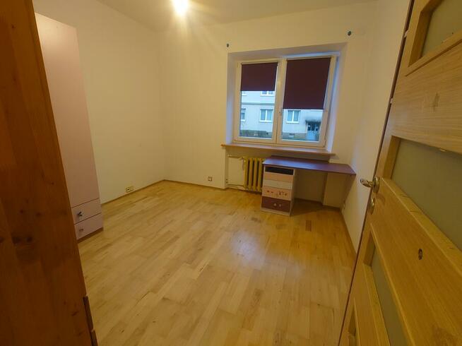 3 - pokojowe (63 m) mieszkanie w starej Nowej Hucie