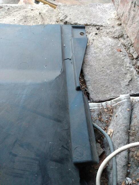 Audi A4 VW passat osłona dolna skrzyni biegów