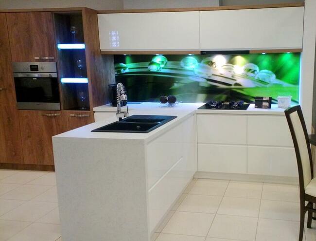 Meble kuchenne, Meble pokojowe, Łazienkowe, Szafy, Garderoby