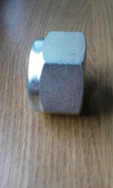 Nakrętka samohamowna samokontrująca M30x1,5 kl. 8 DIN 985