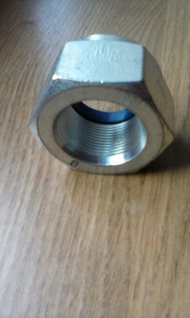 Nakrętka samohamowna samokontrująca M30x1,5 kl. 8 DIN 985