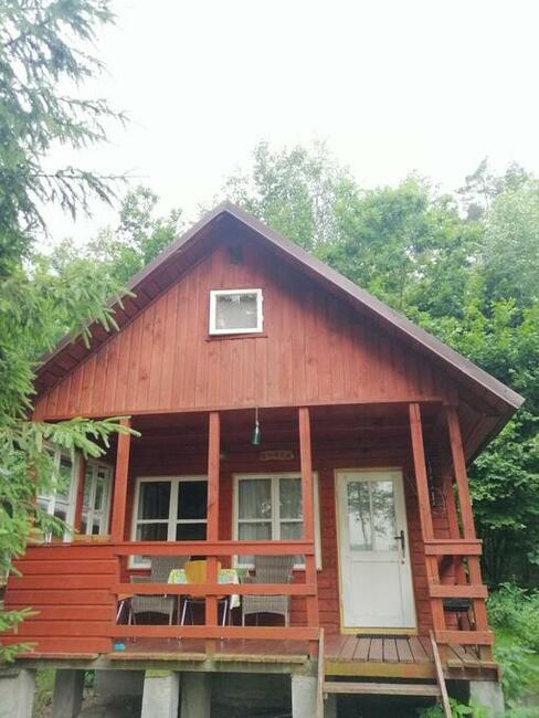 Domek Kurka nad jeziorem Sasek Wielki Szczytno Mazury nocleg