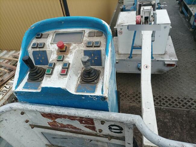 Podnośnik koszowy Wumag WT260 zwyżka , części wumag kosz