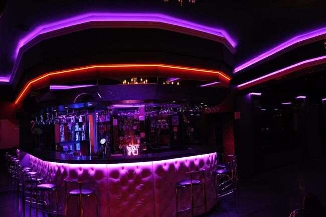 Tancerka klub Flamingo Tarnow . Танцорка Клуб