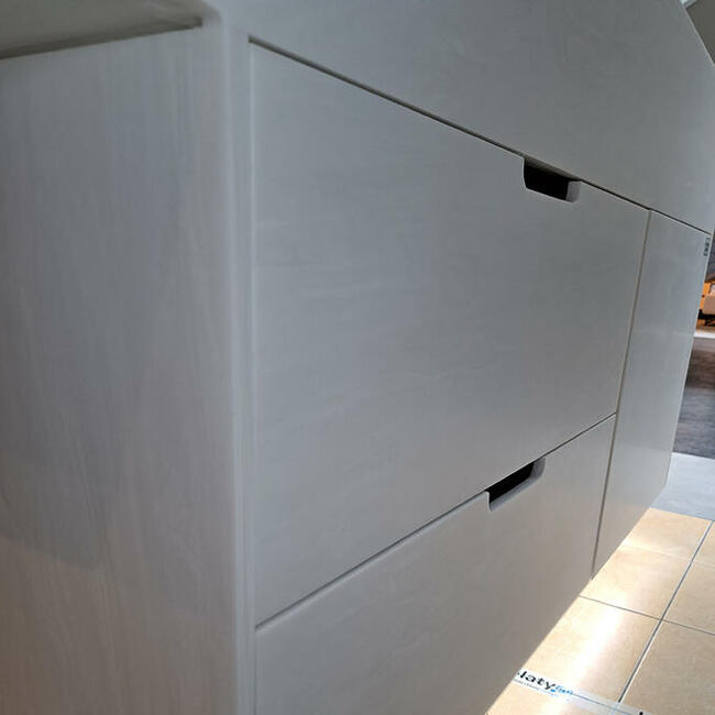 Wyspa kuchenna wykonana z kompozytu ze zintegrowanym zlewem