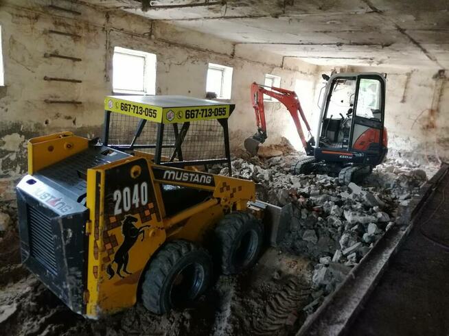 Prace ziemne. Koparko-ładowarka, minikoparka, koparka 3T, mi