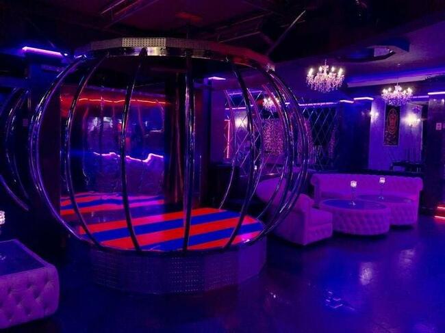 Tancerka klub Flamingo Tarnow . Танцорка Клуб