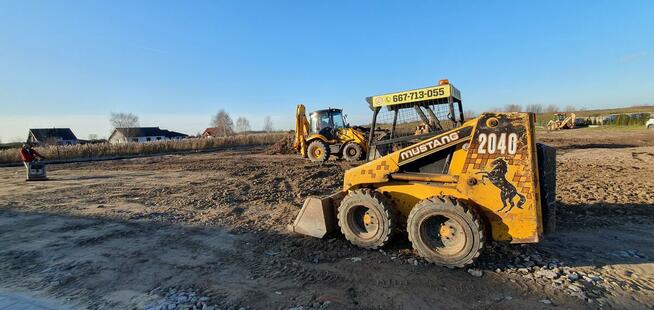 Prace ziemne. Koparko-ładowarka, minikoparka, koparka 3T, mi