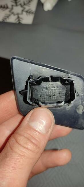 Spryskiwacz reflektora Peugeot 308 t9