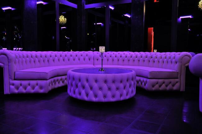 Tancerka klub Flamingo Tarnow . Танцорка Клуб