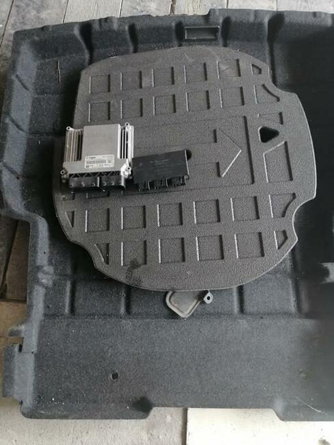 Sprzedam skrzynie biegów, silnik, moduły. Komputery