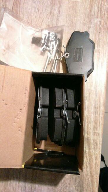 Mercedes E klasa - 124 - nowe klocki hamulcowe