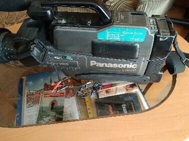 Kamera S-VHS Panasonic M9500