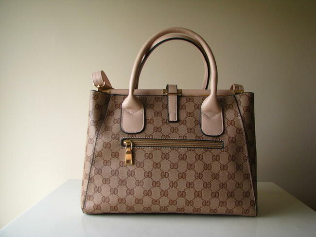 Elegancka torebka na ramię i do ręki