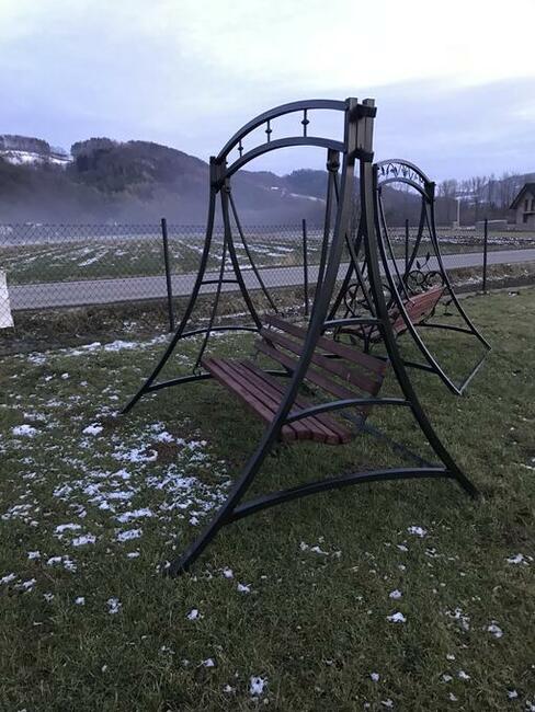 Huśtawka ogrodowa kuta