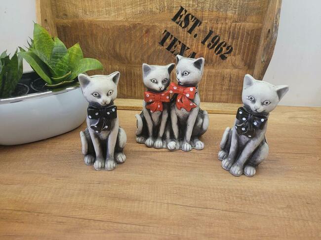 komplet kotów kotki gipsowe dekor