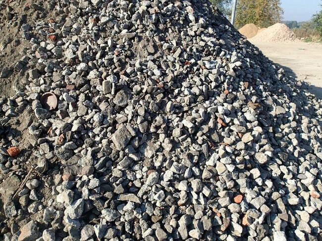 Przyjmę i udostępnię miejsce gruz budowlany