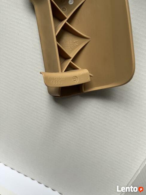 8T1823533 Uchwyt otwierania maski Porsche macan 95b