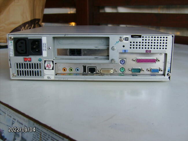 komputer z lat 90-tych