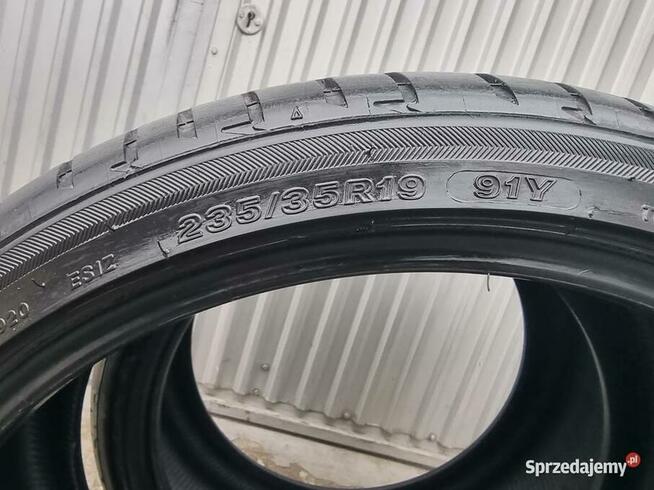 2x BRIDGESTONE Potenza S001 235/35/r19 6mm opony