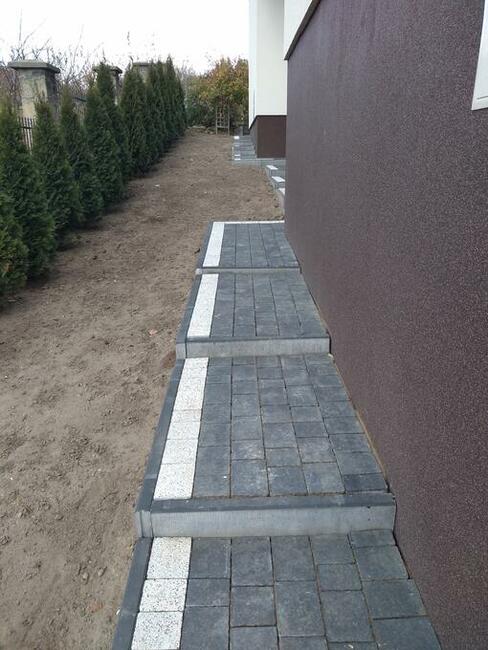 Układanie kostki brukowej