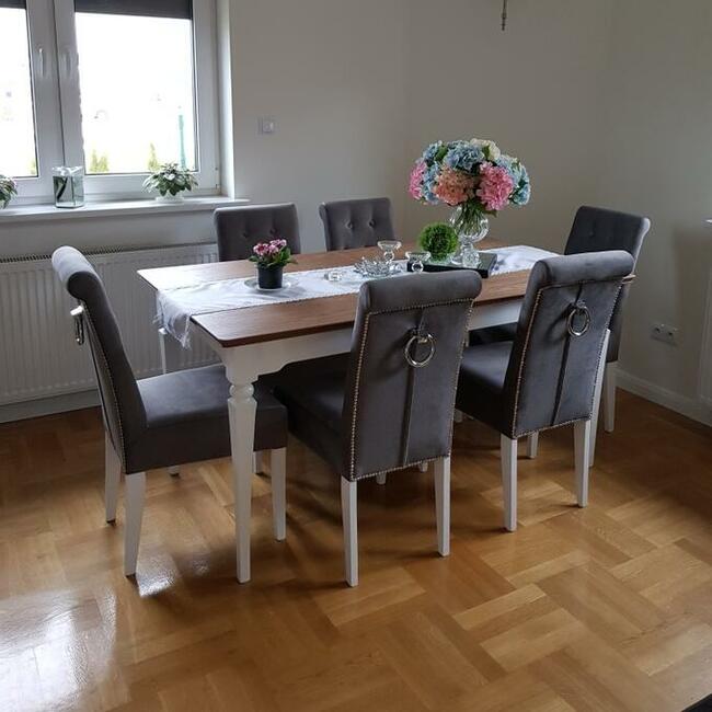 Krzesła tapicerowane pikowane typu ludwik Producent