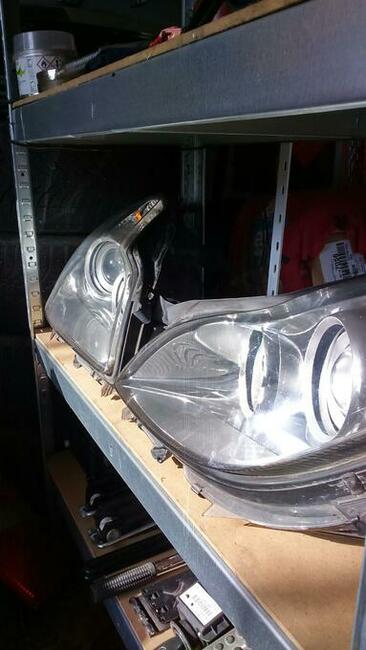 Mercedes CLS w 219 - Reflektory przód