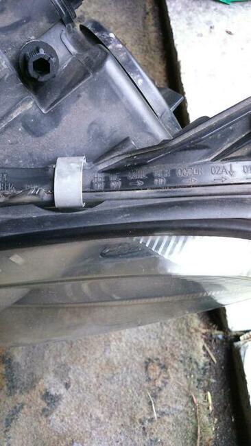 Mercedes CLS w 219 - Reflektory przód