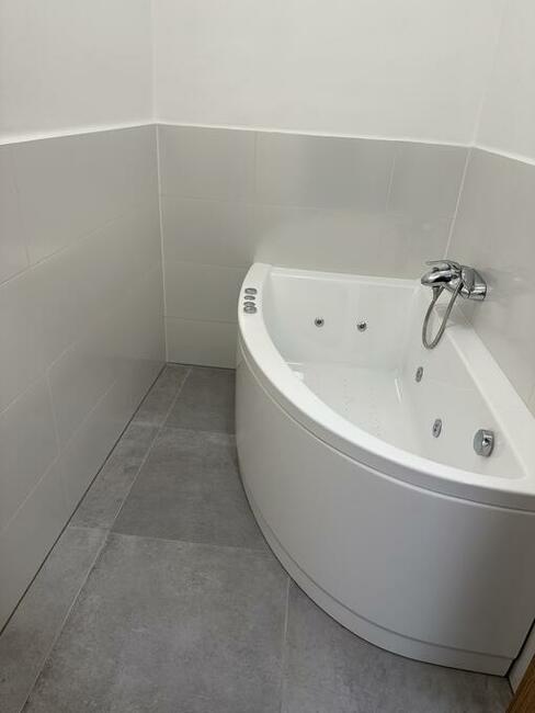 Nowy dyskretny Apartament z jacuzzi