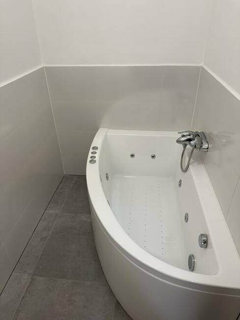Nowy dyskretny Apartament z jacuzzi
