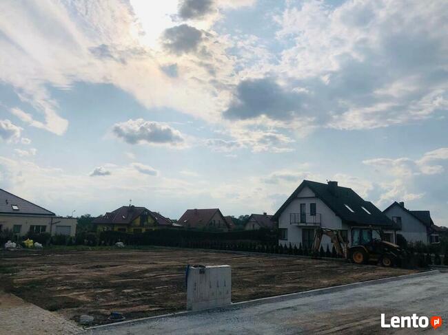 Wynajem koparko-ładowarki/Roboty ziemne/Usługi budowlane