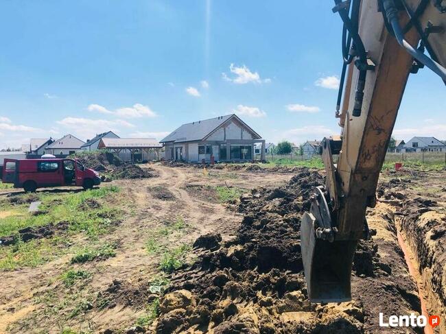 Wynajem koparko-ładowarki/Roboty ziemne/Usługi budowlane