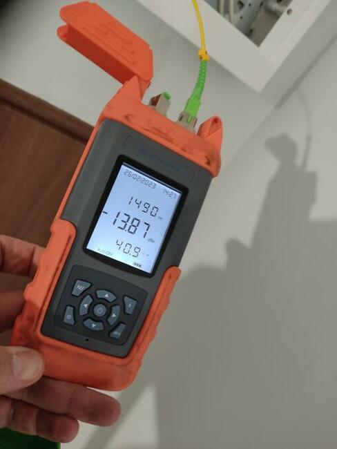 Naprawa światłowodu Łódź, spawanie światłowodów , pomiary.