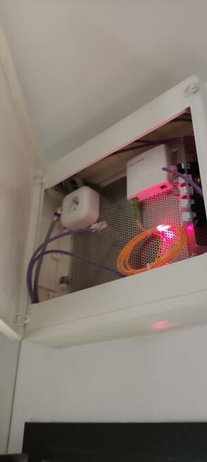 Naprawa światłowodu Łódź, spawanie światłowodów , pomiary.