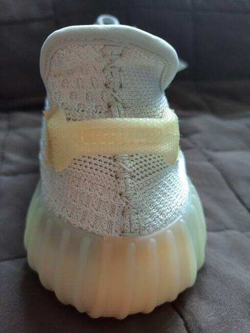 Adidas Yeezy boost 350v2 Light