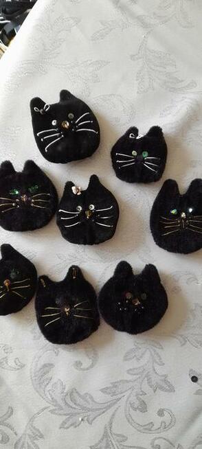 Poduszki koty czarne, rude