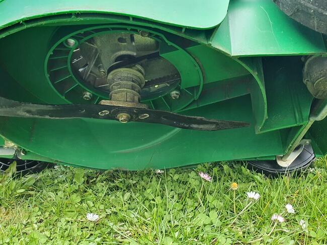 Kosiarka spalinowa z napędem Hawksmoor dla seniorów