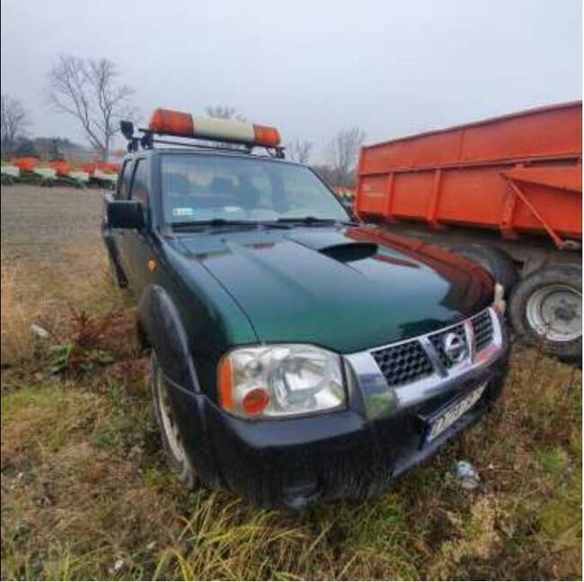 Syndyk sprzeda sam. ciężarowy Nissan D22 pickup – uszkodzony
