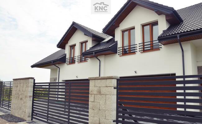 Dom Płouszowice gm. Jastków