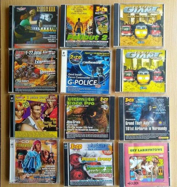 Kasety VHS i magnetofonowe oraz płyty CD i DVD