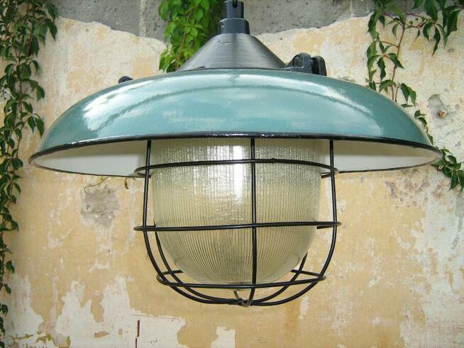 Kupię lampy przemysłowe, szafki, stołki warsztatowe