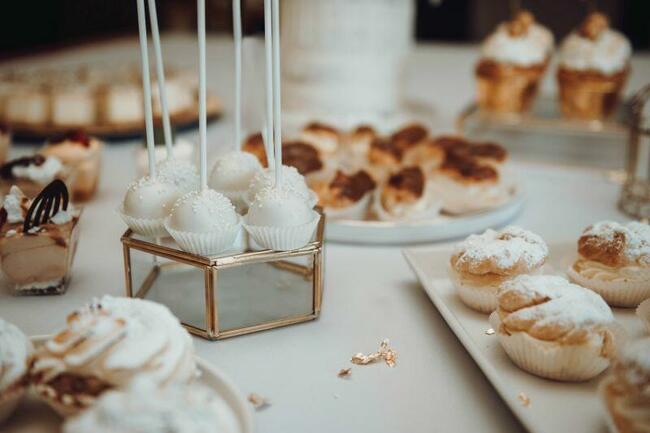 Promocja Torty weselne, ciasta, paczki dla gości Cukiernia